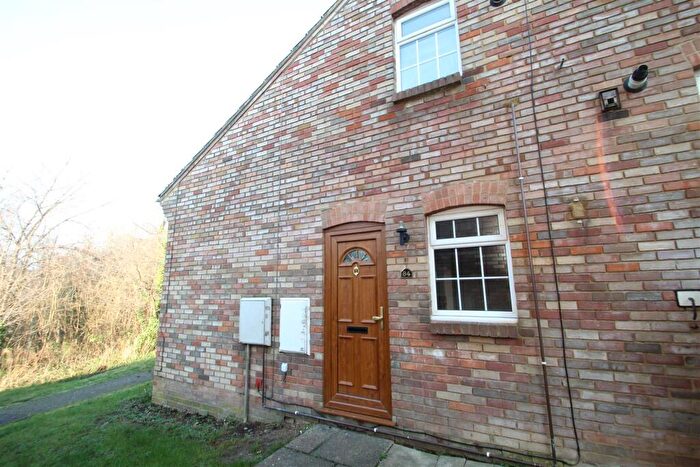 1 Bedroom End Of Terrace House To Rent In Hunters Close, Tring, HP23