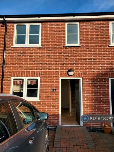 3 Bedroom Semi-Detached House To Rent In Holbrook Street, Heanor, DE75