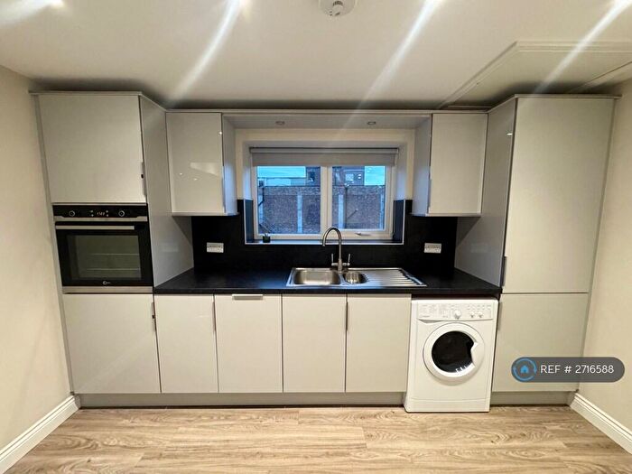 1 Bedroom Flat To Rent In London Street, Southport, PR9