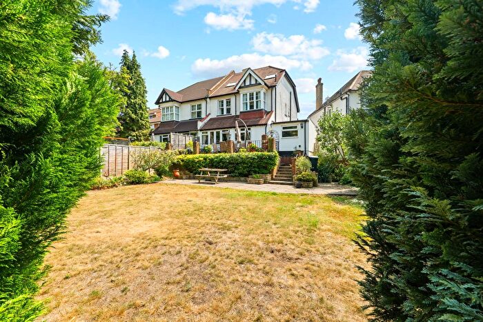 5 Bedroom Semi-Detached House For Sale In Florence Road, South Croydon, CR2