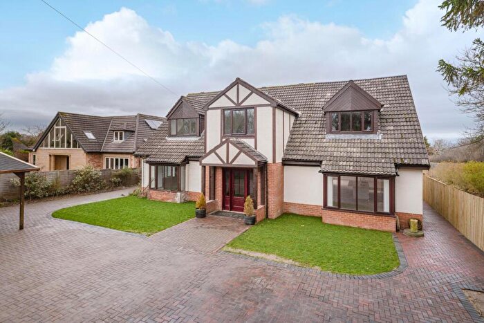 5 Bedroom Detached House For Sale In The Avenue, Medburn, Newcastle Upon Tyne, NE20