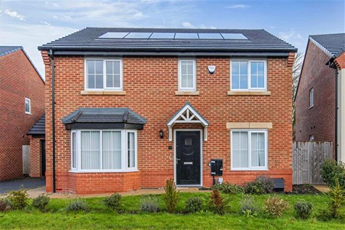 4 Bedroom Detached House To Rent In Bedroom Detached House In Burstock Drive, Preston, PR4