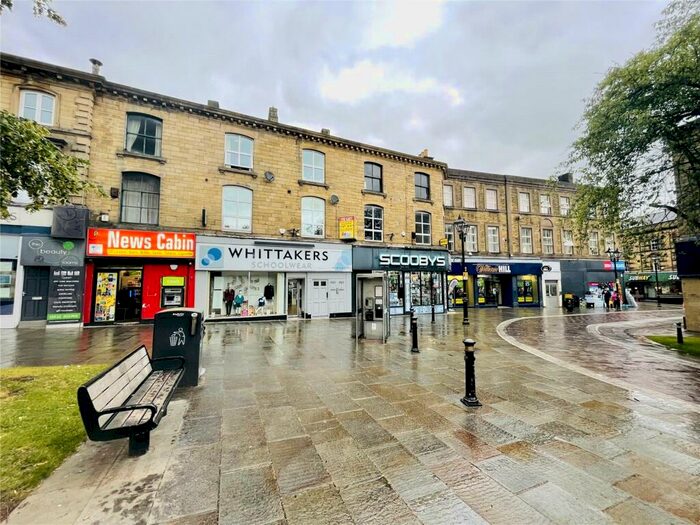 1 Bedroom Flat To Rent In Low Street, Keighley, West Yorkshire, Uk, BD21