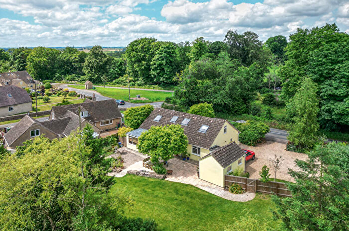 5 Bedroom Detached House For Sale In Hampton Fields, Minchinhampton, GL6