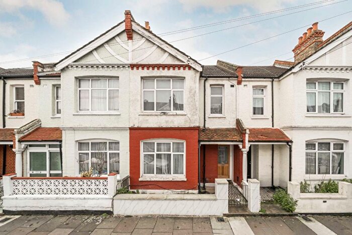 4 Bedroom Property To Rent In Ashvale Road, London, SW17