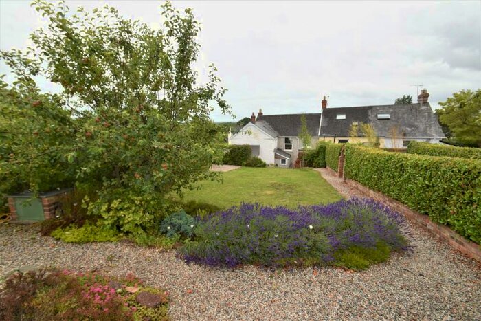 5 Bedroom Semi-Detached House For Sale In High Street, Halberton, Tiverton, Devon, EX16