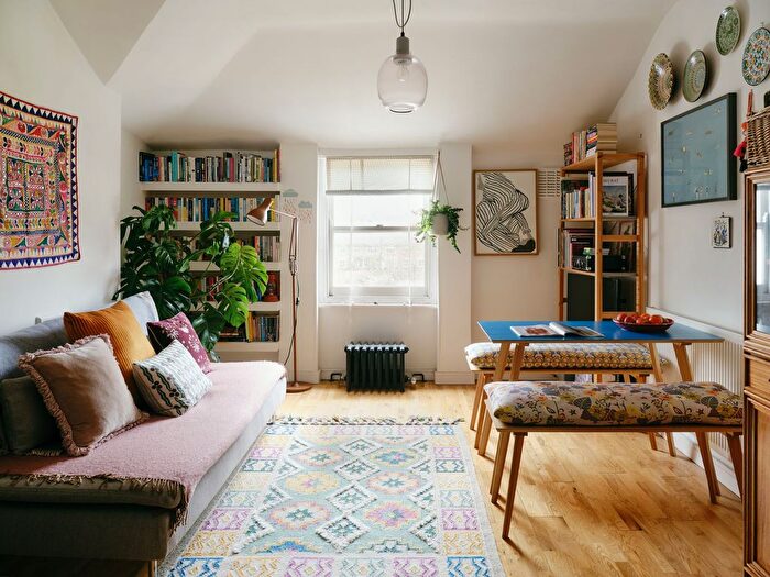 1 Bedroom Flat For Sale In Lewisham Way, London, SE4