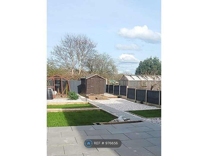 3 Bedroom Semi-Detached House To Rent In Leyton Crescent, Beeston, Nottingham, NG9