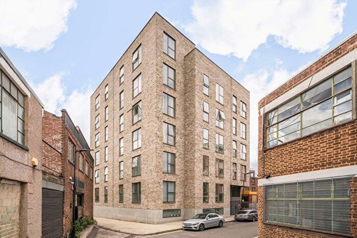 2 Bedroom Flat For Sale In Rosina Street, Homerton, E9