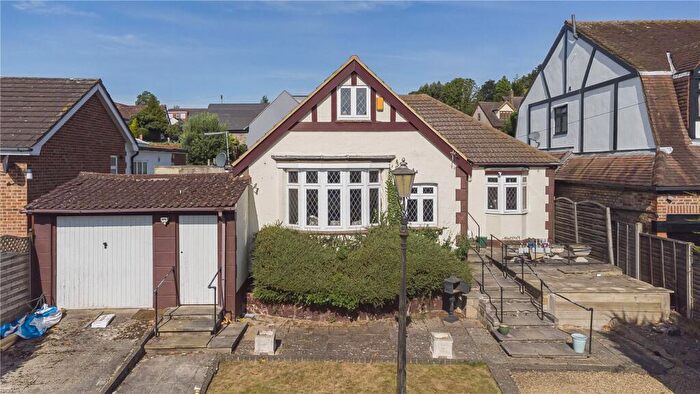 4 Bedroom Bungalow To Rent In Northaw Road East, Cuffley, Cuffley, EN6