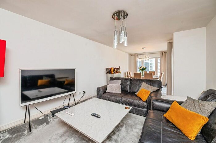 2 Bedroom Apartment For Sale In Wharfside Street, Birmingham, B1