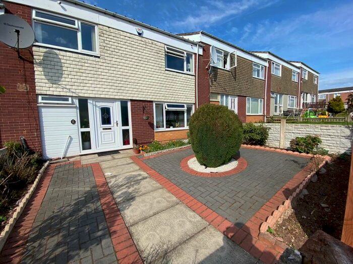 4 Bedroom Terraced House To Rent In Giles Close, Stechford, B33