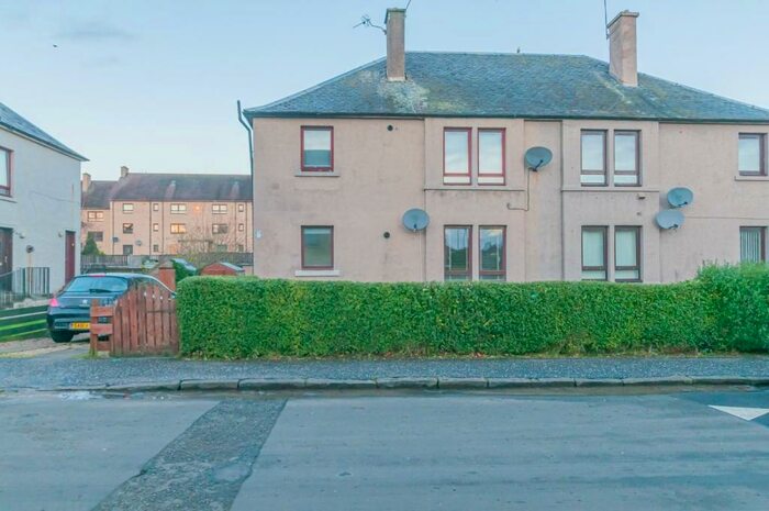 2 Bedroom Flat To Rent In Sprotwell Terrace, Sauchie, FK10