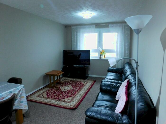 2 Bedroom Flat To Rent In Brierfield Terrace, Cornhill, Aberdeen, AB16