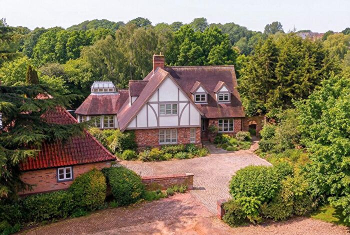 4 Bedroom Detached House For Sale In Mill Lane, St. Neots, Cambridgeshire, PE19