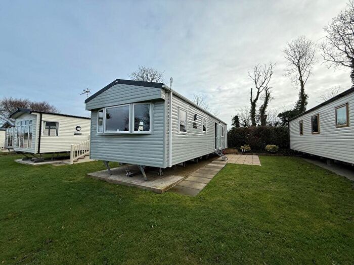 2 Bedroom Caravan For Sale In , SA70