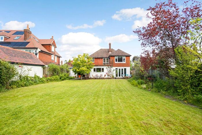 4 Bedroom Detached House To Rent In Carlton Road Redhill, RH1