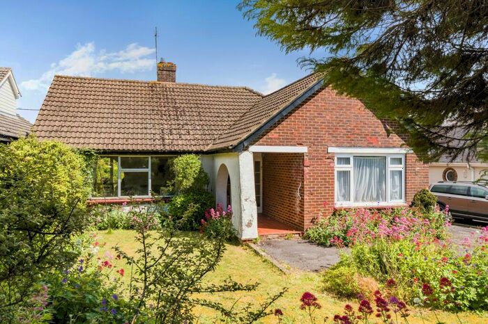3 Bedroom Detached Bungalow For Sale In Stavedown Road, South Wonston, SO21