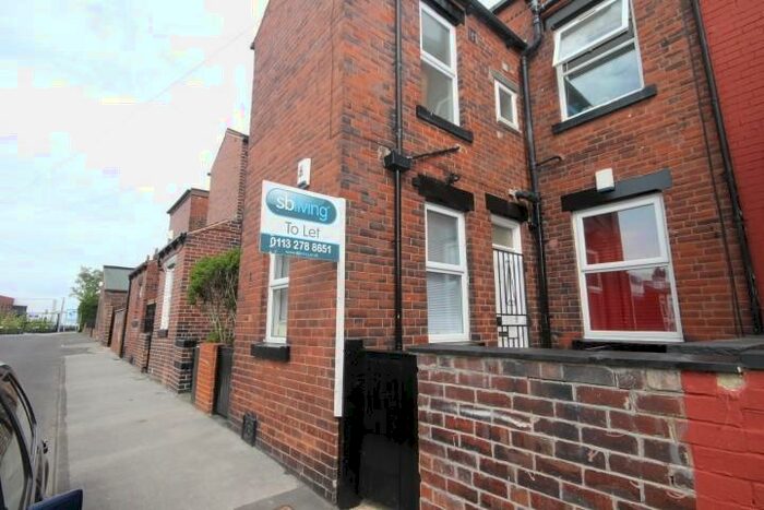 1 Bedroom Flat To Rent In Conference Road, Armley, Leeds, LS12