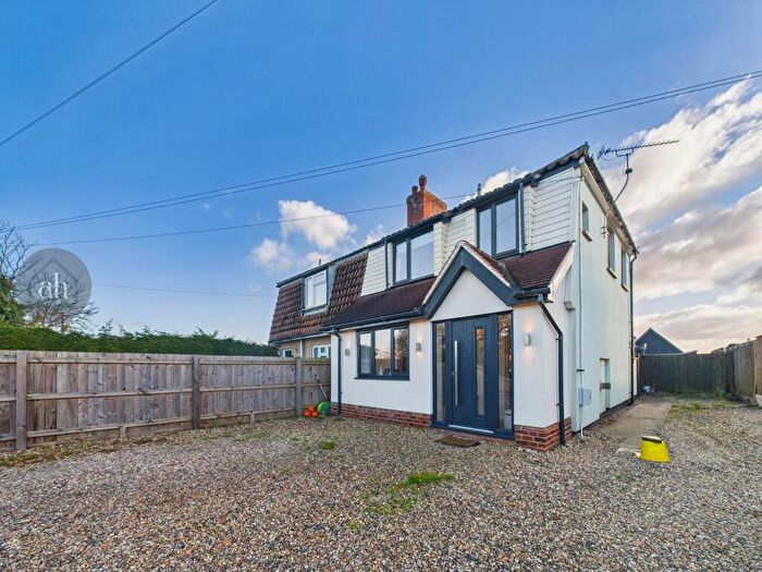 3 Bedroom Semi-Detached House For Sale In Daisy Green, Great Ashfield, IP31