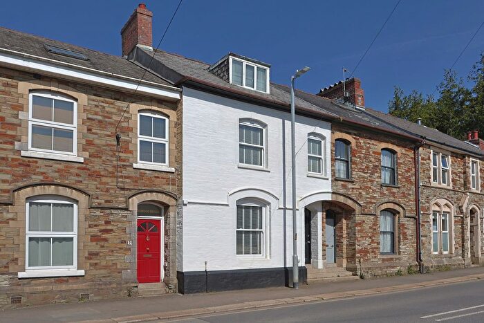 4 Bedroom Semi Detached House For Sale In Liskeard, Cornwall, PL14