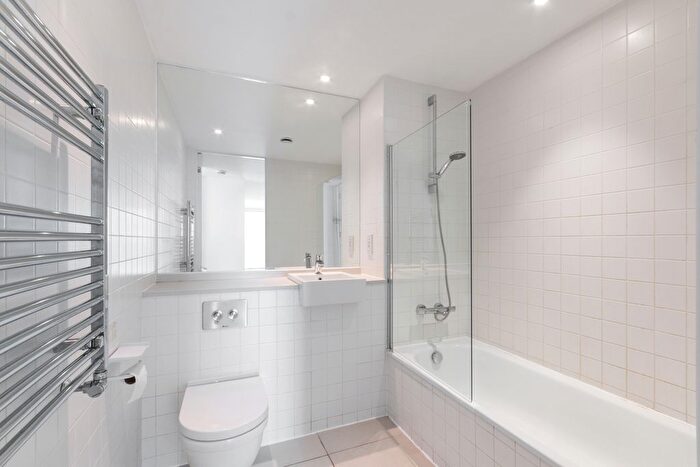 1 Bedroom Flat To Rent In Victoria Road, Rehearsal Rooms, W3