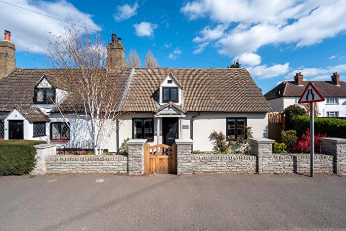 3 Bedroom Semi Detached House For Sale In Great North Road, Eaton Socon, St. Neots, Cambridgeshire, PE19