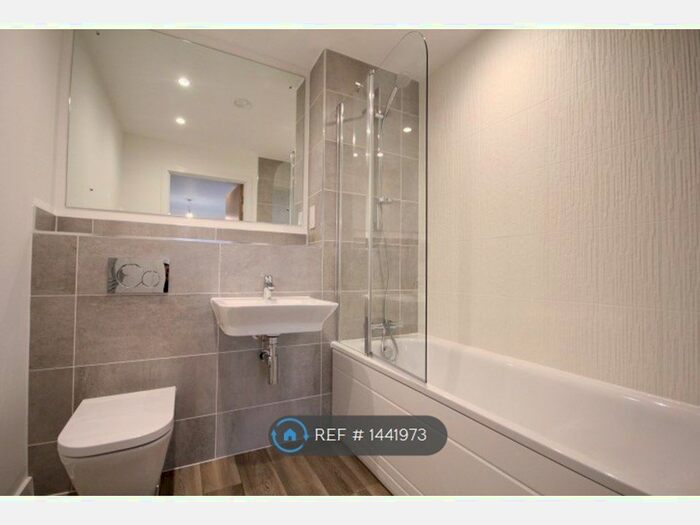 1 Bedroom Flat To Rent In Hamilton Apartments, Birmingham, B15