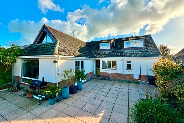 5 Bedroom Detached House For Sale In North Instow, Harmans Cross, BH19