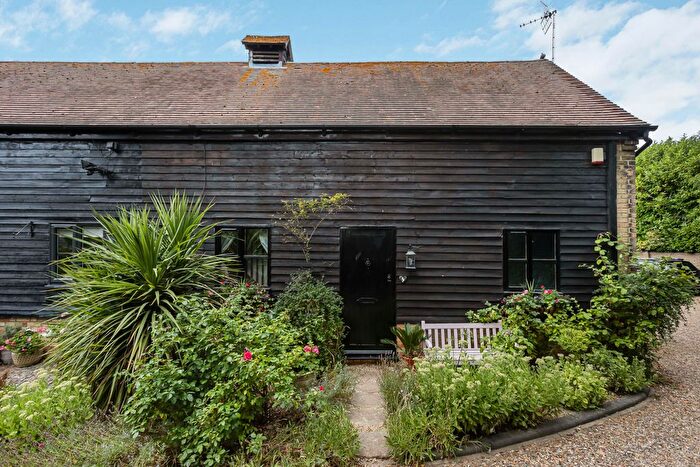 3 Bedroom End Of Terrace House For Sale In Church End Farm, Church Green, Totternhoe, LU6