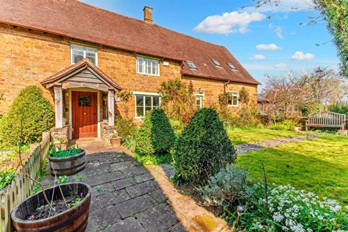 4 Bedroom Cottage For Sale In Main Street, Tysoe, Warwick, CV35