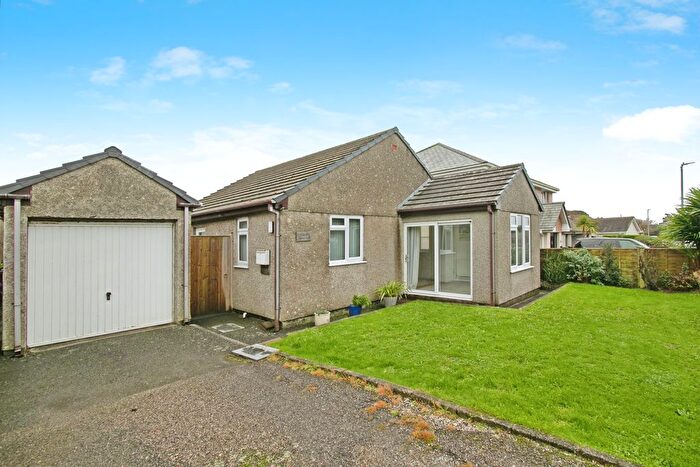 2 Bedroom Bungalow To Rent In Henley Drive, Truro, TR4
