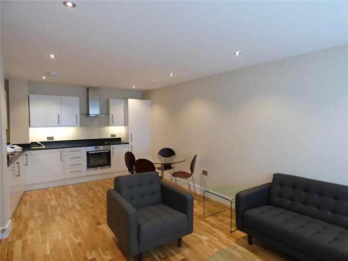 2 Bedroom Flat To Rent In Baldwin House, Harrow On The Hill, HA1