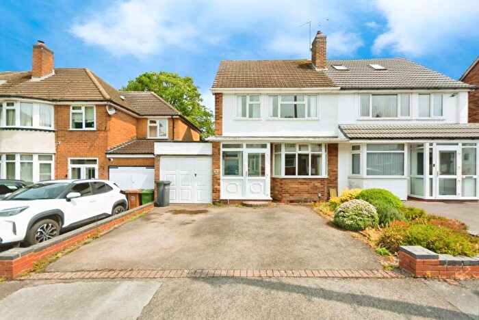 3 Bedroom House For Sale In Bramcote Drive, Solihull, B91