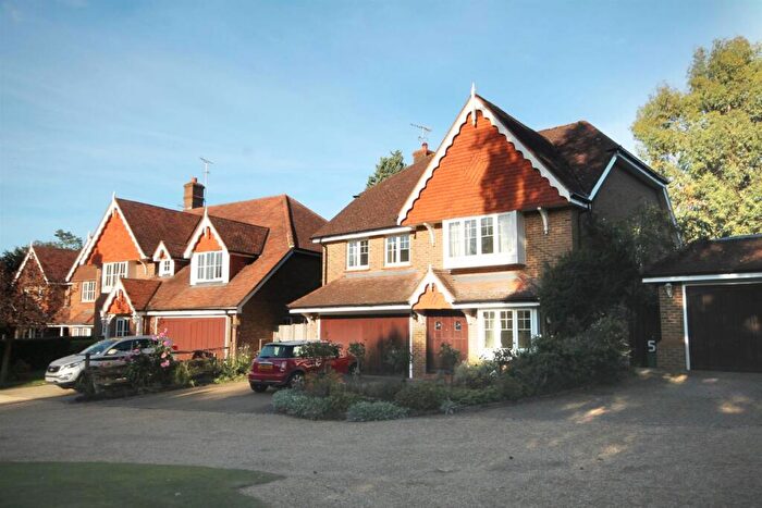 5 Bedroom Detached House To Rent In Fortyfoot Road, Leatherhead, KT22