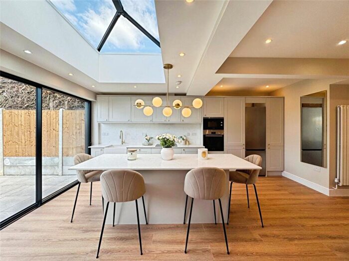 5 Bedroom Terraced House For Sale In Glenesk Road, London, SE9