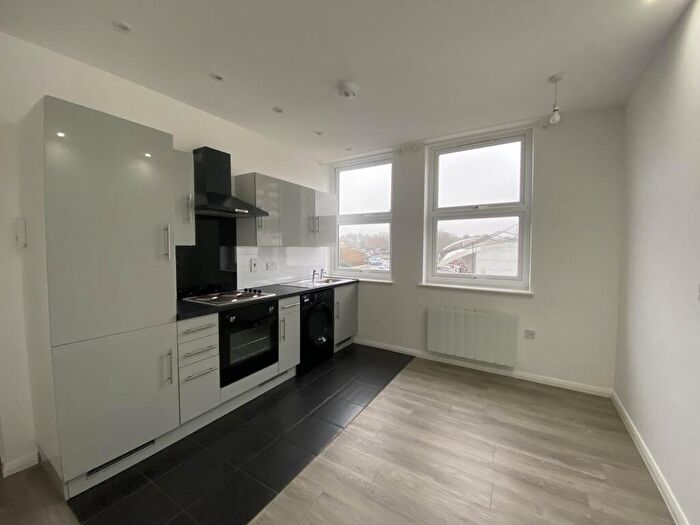 1 Bedroom Flat To Rent In King Street, Maidstone, Kent, ME14