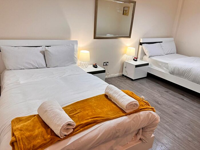 1 Bedroom Flat To Rent In Bull Lane, High Wycombe, HP11