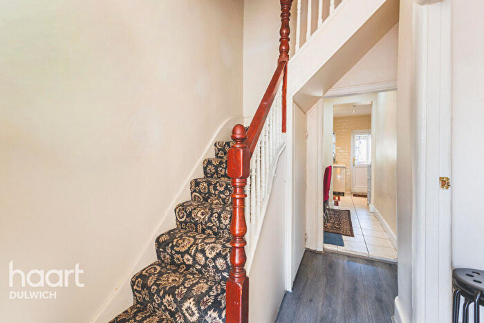 3 Bedroom Terraced House For Sale In Sangley Road, London, SE6