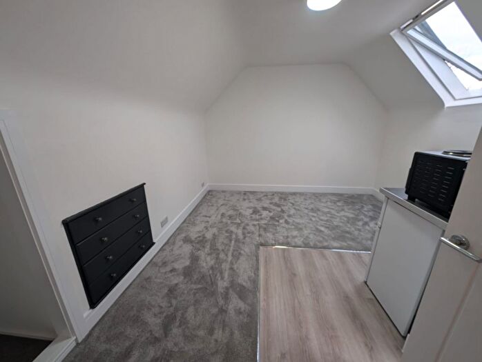 Property To Rent In Charlwood Road, Crawley, RH11