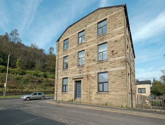 1 Bedroom Apartment To Rent In Market Street, Bacup, Lancashire, OL13
