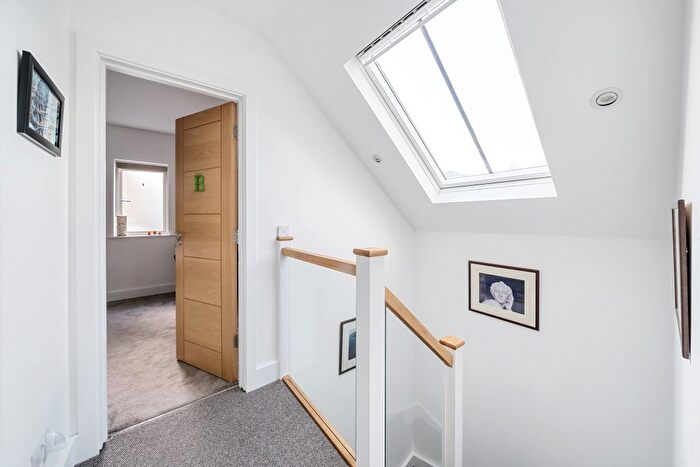2 Bedroom Detached House For Sale In Palace Road, East Molesey, KT8