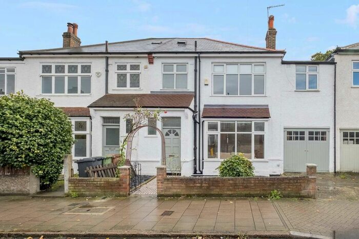 5 Bedroom Property To Rent In Chudleigh Road, London, SE4