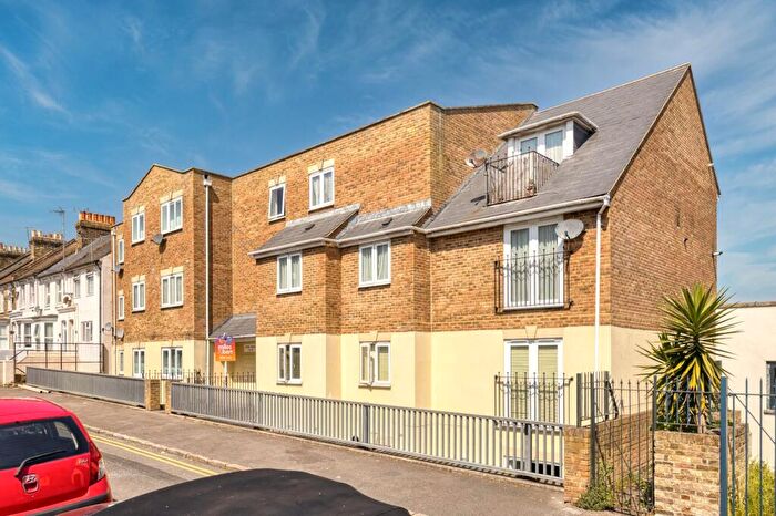 2 Bedroom Flat For Sale In Lime Grove, Cannonbury Road, Ramsgate, CT11