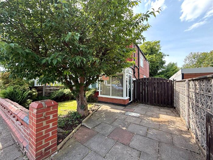 3 Bedroom Semi-Detached House For Sale In Hatherley Road, Withington, M20