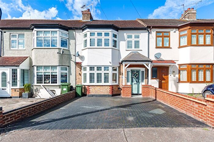 3 Bedroom Terraced House For Sale In Cheviot Road, Hornchurch, RM11