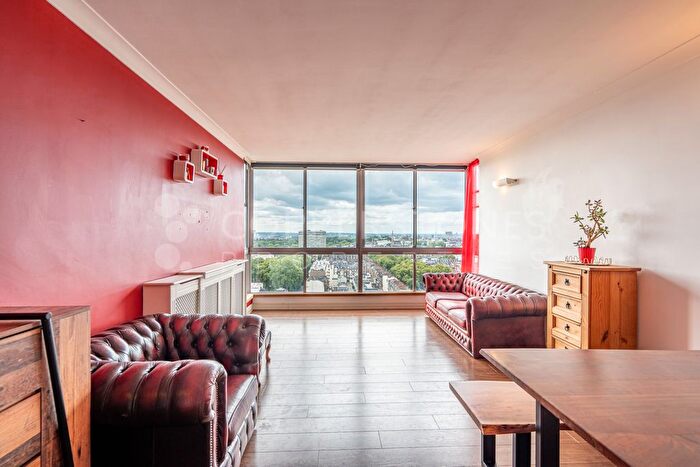 2 Bedroom Flat For Sale In Quadrangle Tower, Hyde Park, W2