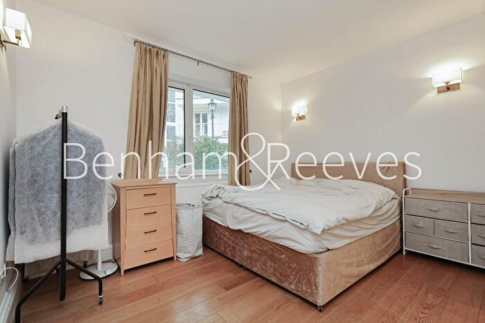 2 Bedroom Apartment To Rent In Carlyle Court, Chelsea Harbour, SW10