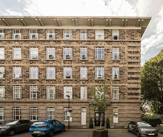 1 Bedroom Flat To Rent In Bromyard Avenue, London, W3