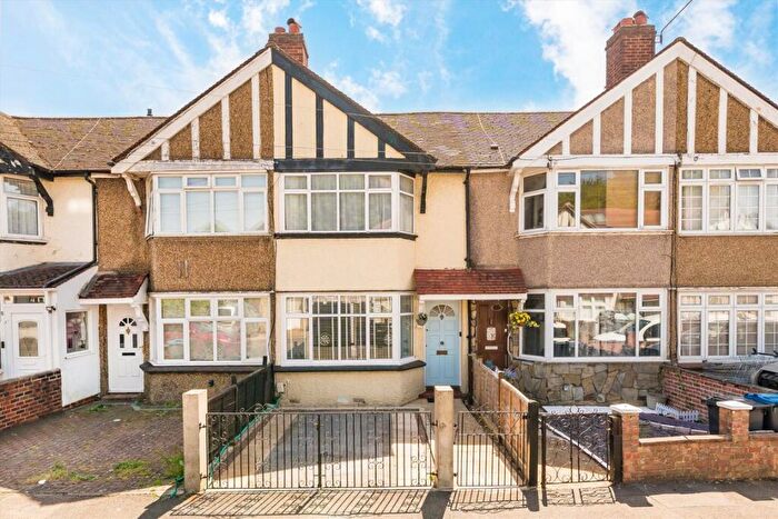 2 Bedroom House For Sale In Homefield Gardens, Mitcham, CR4